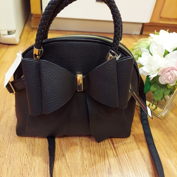 NWT New! Like dreams black woman's bow purse.  Size 10x13x4.5 inches. Gift Chris - Picture 1 of 8